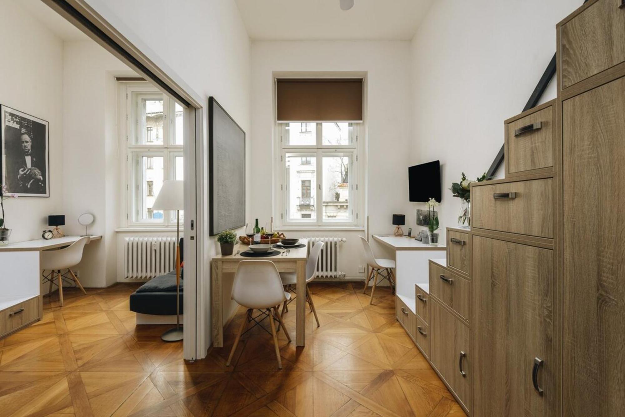 Cozy & Comfortable Apt Walking Anywhere You Want Sen Praha Bagian luar foto