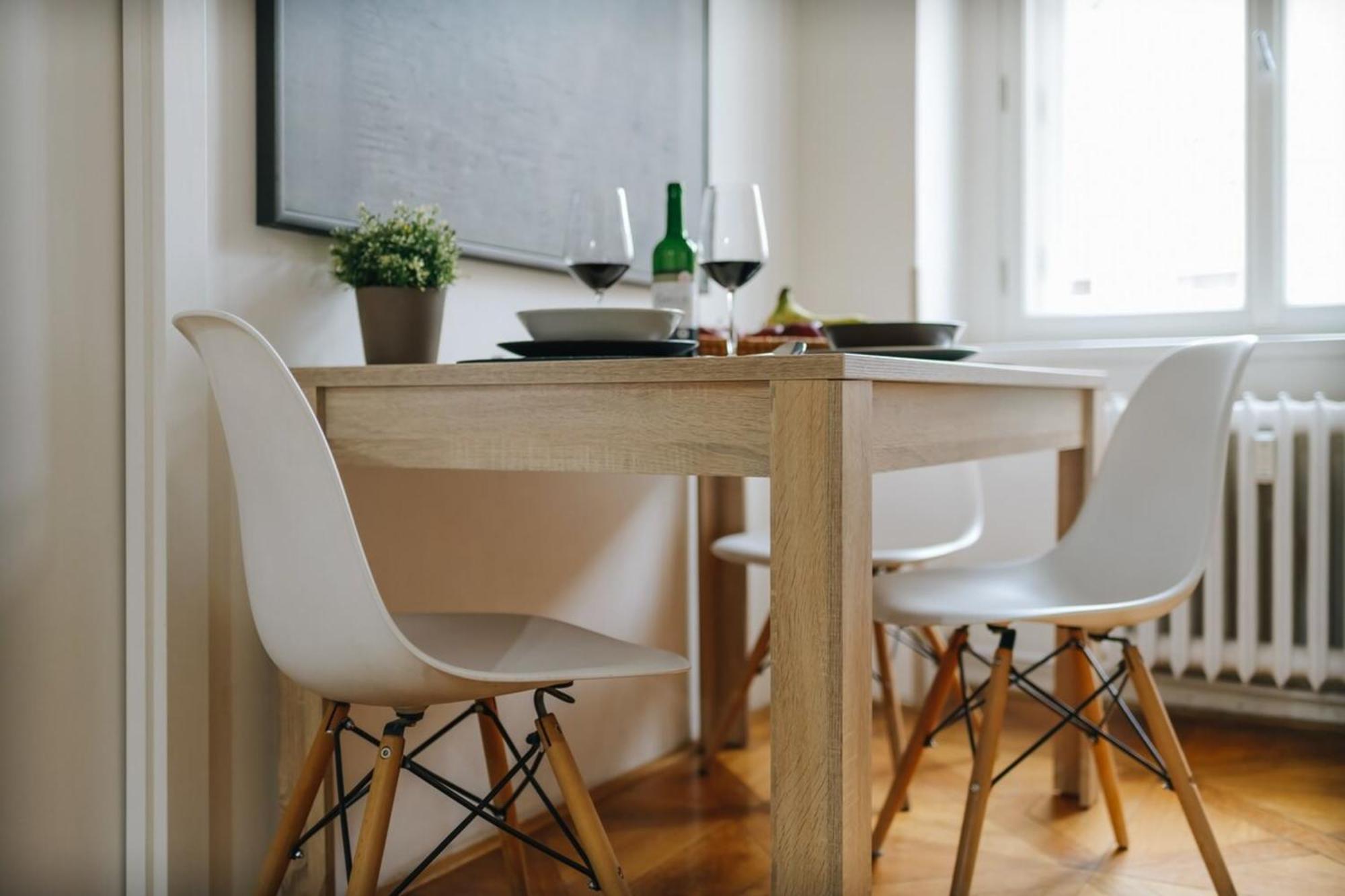 Cozy & Comfortable Apt Walking Anywhere You Want Sen Praha Bagian luar foto
