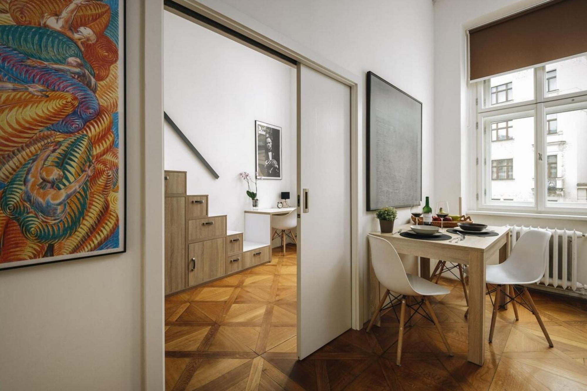 Cozy & Comfortable Apt Walking Anywhere You Want Sen Praha Bagian luar foto
