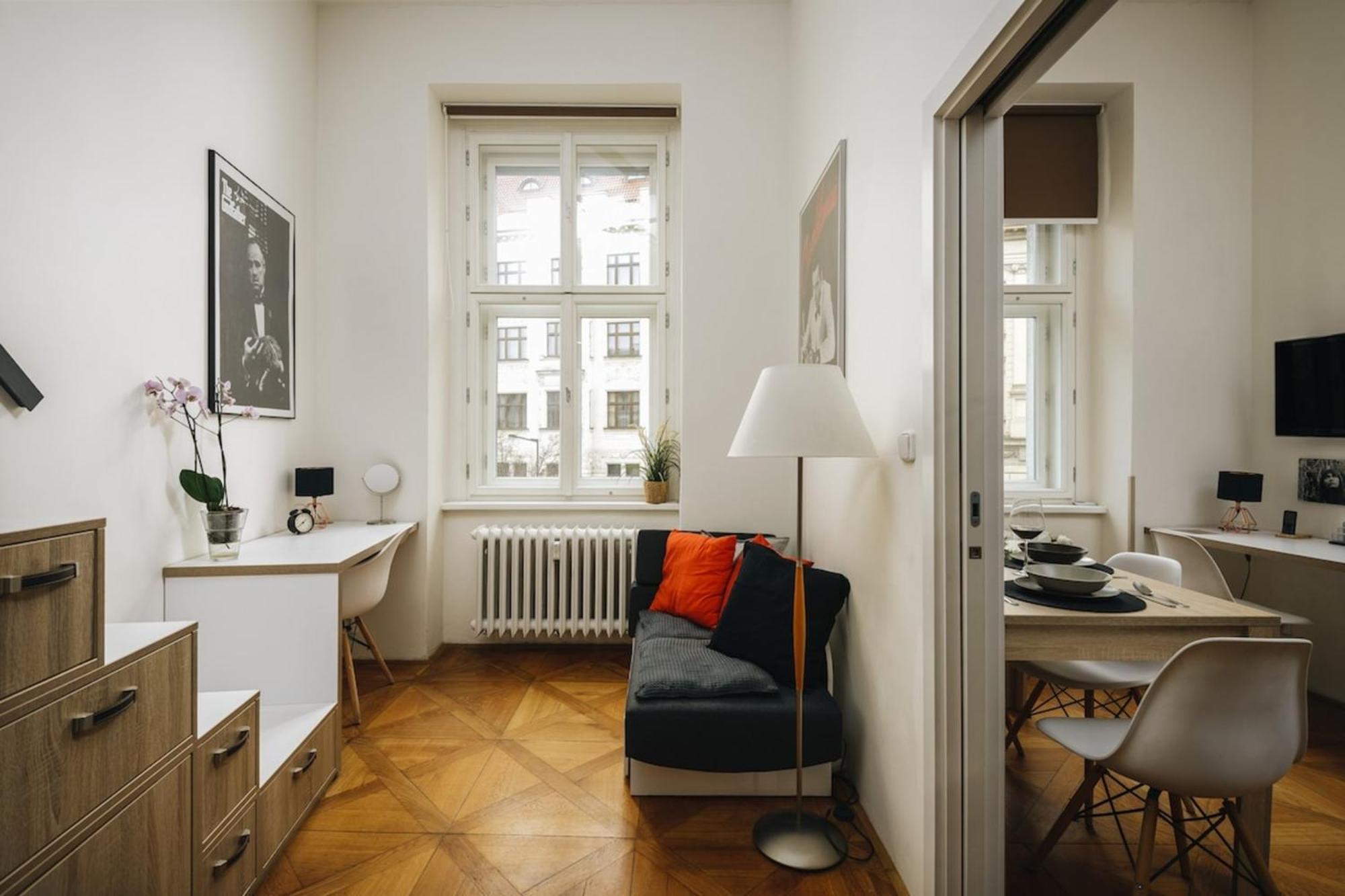 Cozy & Comfortable Apt Walking Anywhere You Want Sen Praha Bagian luar foto